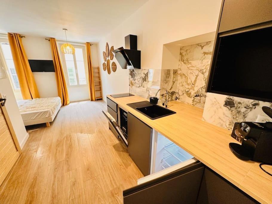 Les Appartements De Nana 4 - Studio Hypercentre, Rue Meynadier, Palais & Plage, Clim, Wifi Cannes Dış mekan fotoğraf